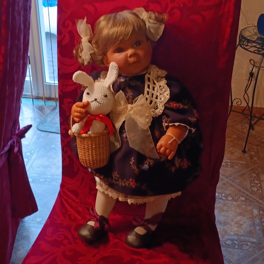 Lee Middleton by Reva "Tender and Timeless" vinyl baby doll.